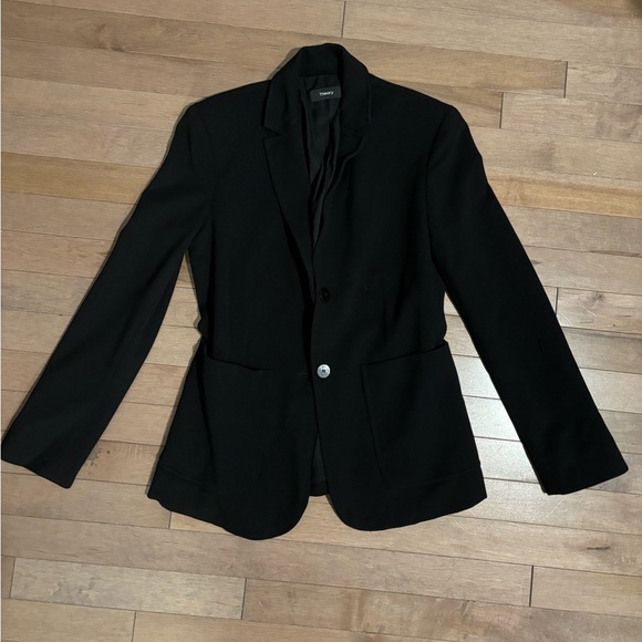 Theory 2 Piece Women’s Suit - Picture 2 of 16
